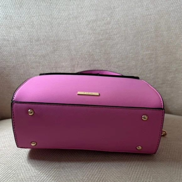 Aldo Fuchsia Satchel Bag With Gold Chain detail and lion head - Picture 7 of 9